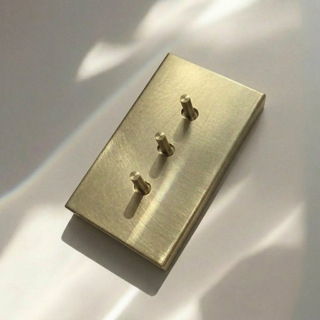 黏貼式開關 | 亂紋銅 | 12型